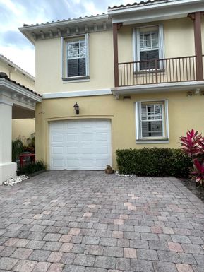245 Fortuna, Palm Beach Gardens, FL 33410