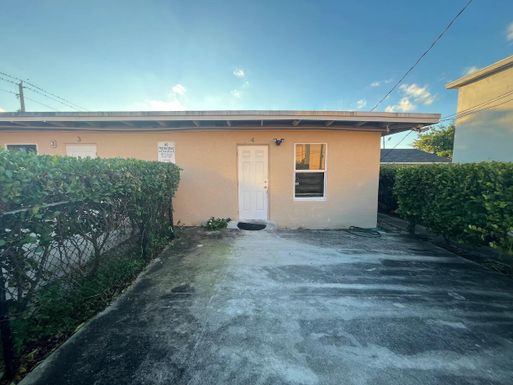 901 8th, West Palm Beach, FL 33401