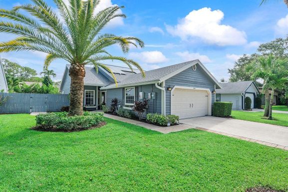 364 Park Forest, Wellington, FL 33414