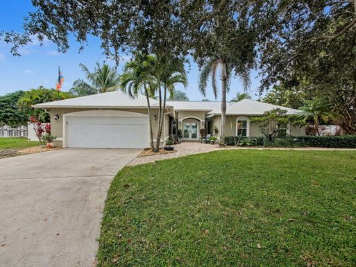 8121 Orchard, Hobe Sound, FL 33455