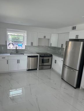 700 3rd, Pompano Beach, FL 33060