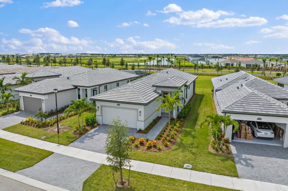 9345 Pepoli, Port Saint Lucie, FL 34987