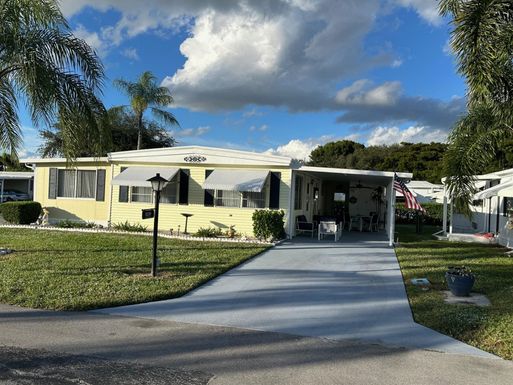 8281 South, Boca Raton, FL 33433