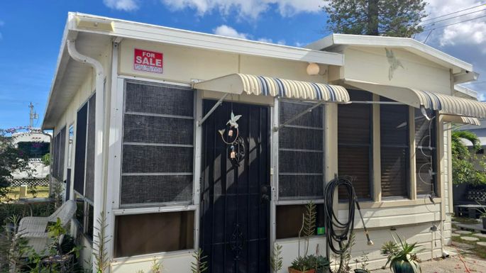 875 48th, Deerfield Beach, FL 33064