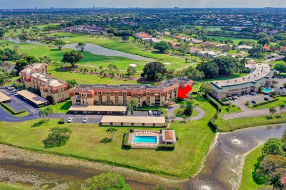 5390 Woodland Lakes, Palm Beach Gardens, FL 33418