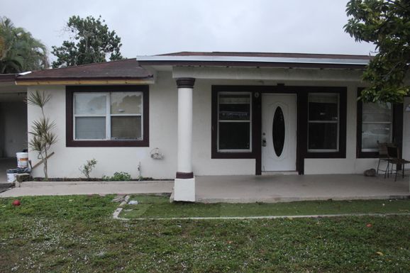 4434 Venus, West Palm Beach, FL 33406