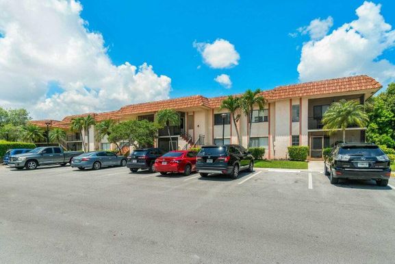 341 Lakeview, Weston, FL 33326