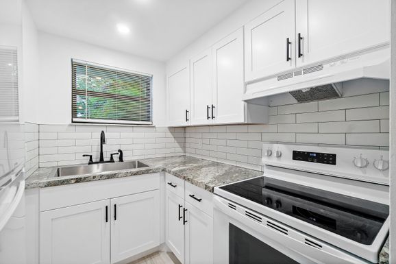 626 Federal, Lake Worth Beach, FL 33460