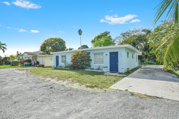 7871 Terrace, Lake Worth, FL 33462