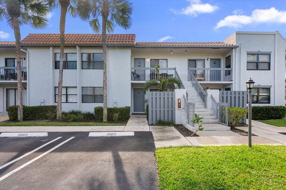 3220 Frederick, Delray Beach, FL 33483