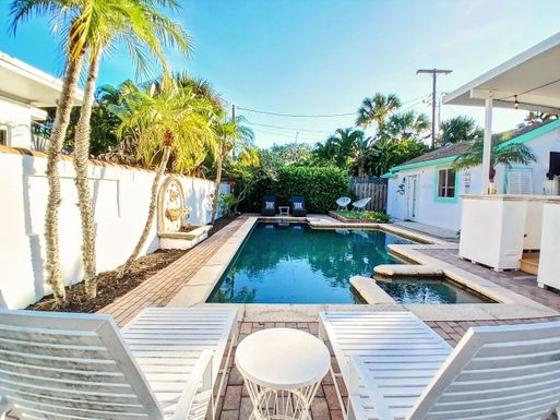 205 18th, Lake Worth Beach, FL 33460