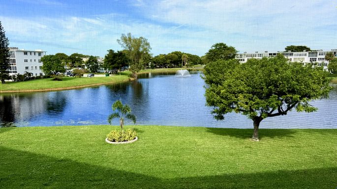 3030 Farnham O, Deerfield Beach, FL 33442