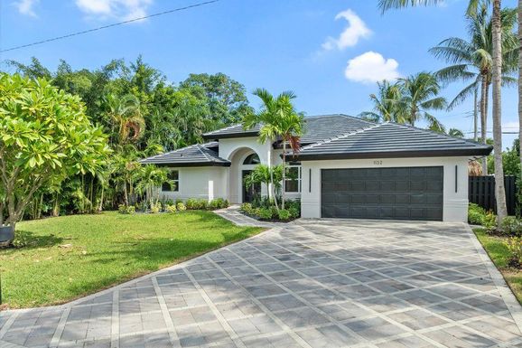 1132 3rd, Boca Raton, FL 33432