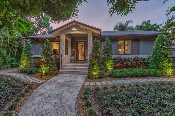 1209 Lakeside, Lake Worth Beach, FL 33460