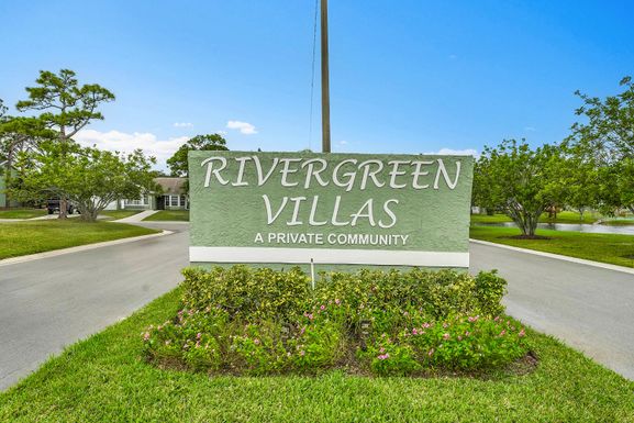 1721 Balmoral, Port Saint Lucie, FL 34952