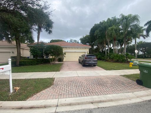 19305 66th, Pembroke Pines, FL 33332