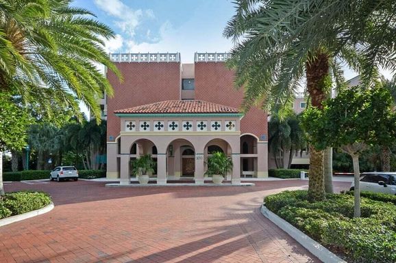 120 5th, Boca Raton, FL 33432