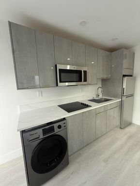 5909 S Dixie, West Palm Beach, FL 33405