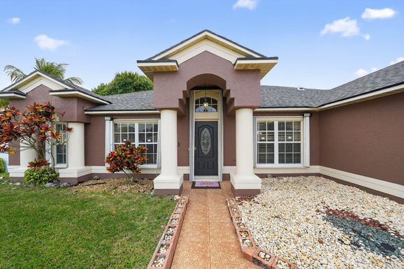 1530 Escobar, Port Saint Lucie, FL 34953