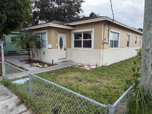 926 14th, West Palm Beach, FL 33401