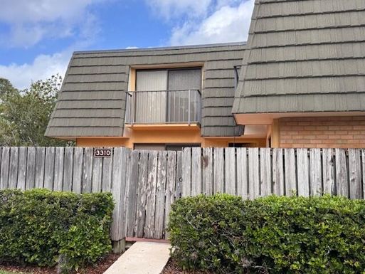 3310 33, West Palm Beach, FL 33407