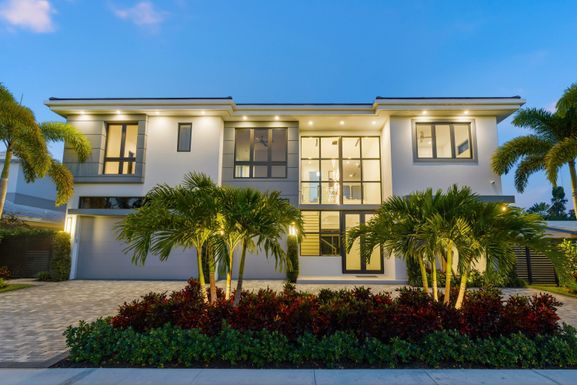 1050 3rd, Boca Raton, FL 33432