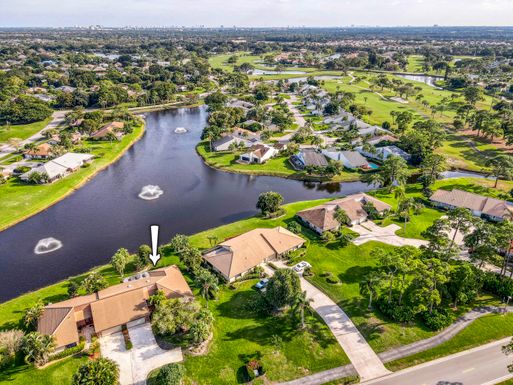 13356 Touchstone, Palm Beach Gardens, FL 33418