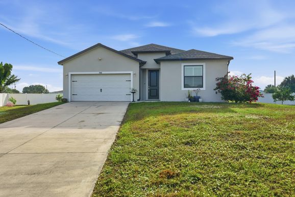 1068 Bass, LaBelle, FL 33935