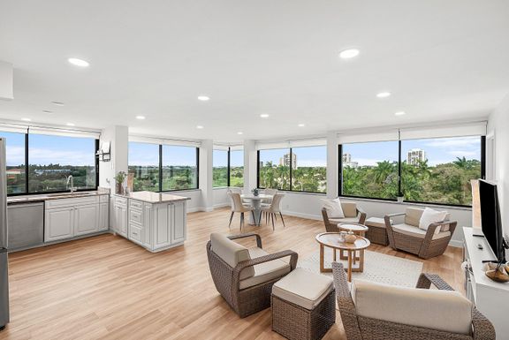 1500 Presidential, West Palm Beach, FL 33401