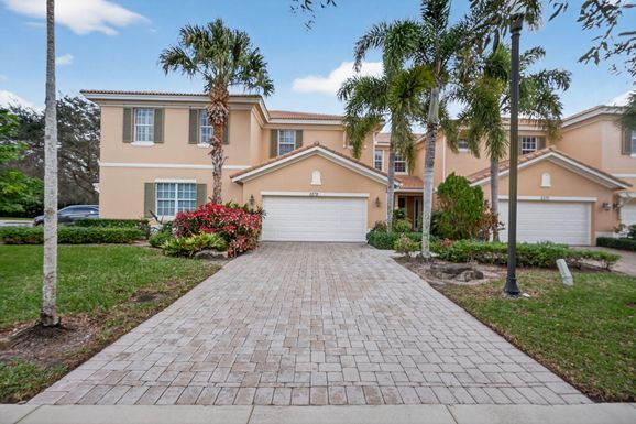 5072 Dulce, Palm Beach Gardens, FL 33418
