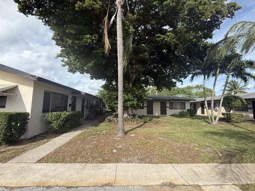 1150 Blue Heron Blvd, Riviera Beach, FL 33404