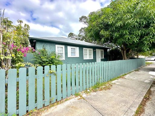 2101 Ponce De Leon, West Palm Beach, FL 33407