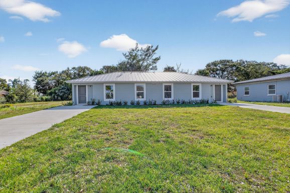 1115 F, Fort Pierce, FL 34950