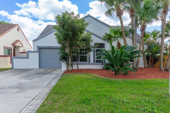 5507 Pebble Brook, Boynton Beach, FL 33472