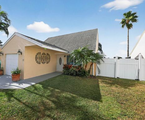 17 Tara Lakes, Boynton Beach, FL 33436