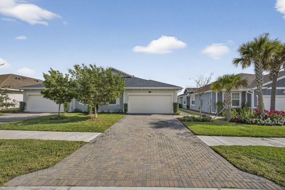 1322 Tangled Orchard, Loxahatchee, FL 33470