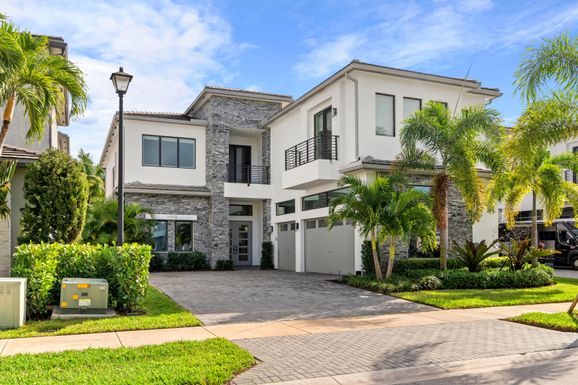 17172 Ludovica, Boca Raton, FL 33496