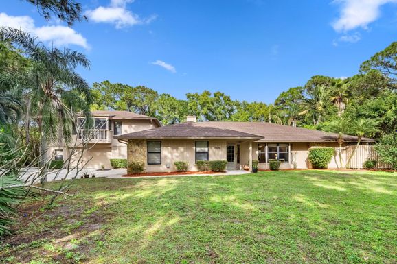 7169 154th, Palm Beach Gardens, FL 33418