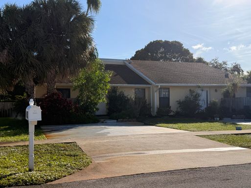 448 42nd, Boca Raton, FL 33431