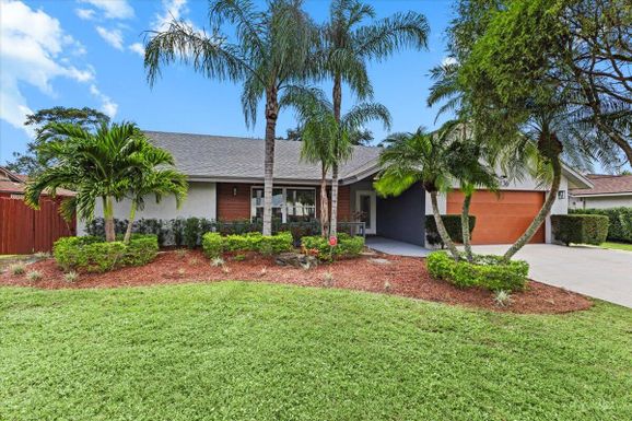 5136 Beechwood, Delray Beach, FL 33484