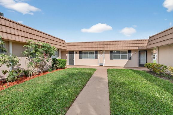 316 Seville, Delray Beach, FL 33446