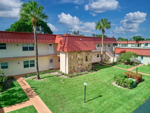 12021 Greenway, Royal Palm Beach, FL 33411