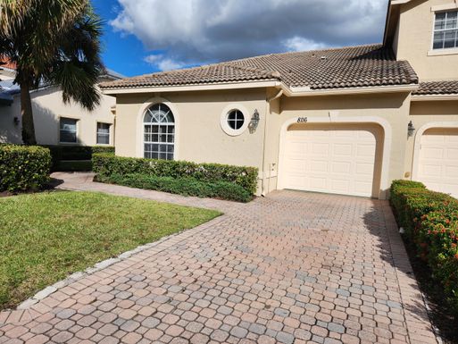 8116 Carnoustie, Port Saint Lucie, FL 34986