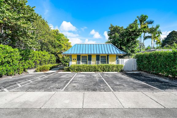 111 7th, Delray Beach, FL 33483