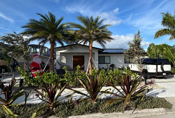 807 Hollywood, West Palm Beach, FL 33405