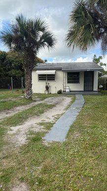 212 8th, Delray Beach, FL 33444