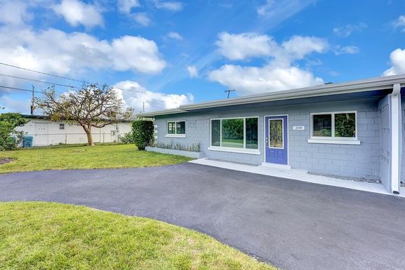 208 1st, Boynton Beach, FL 33435