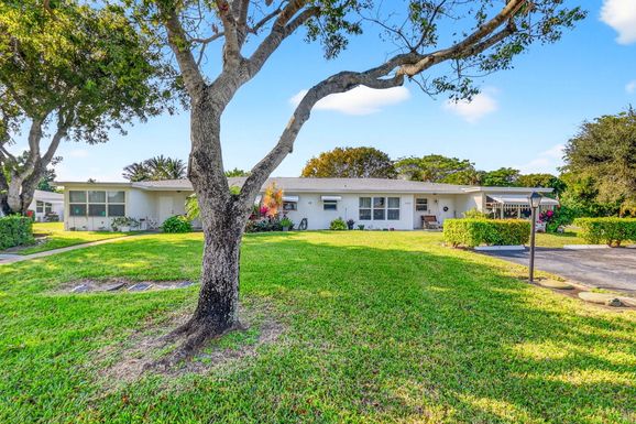 7293 Oakridge, Lantana, FL 33462