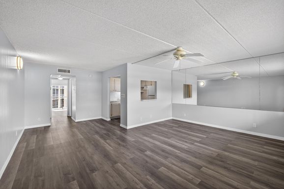 700 Village Green, Palm Springs, FL 33461