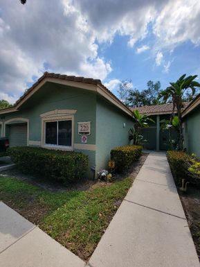 220 Crestwood, Royal Palm Beach, FL 33411